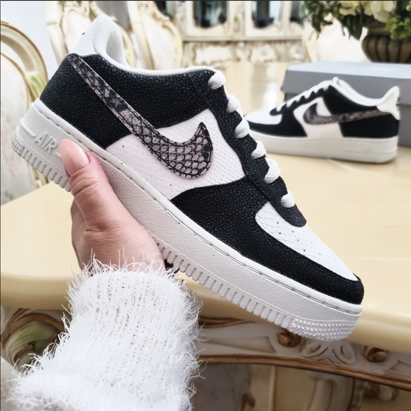 Nike Shoes - Nike air force 1 low